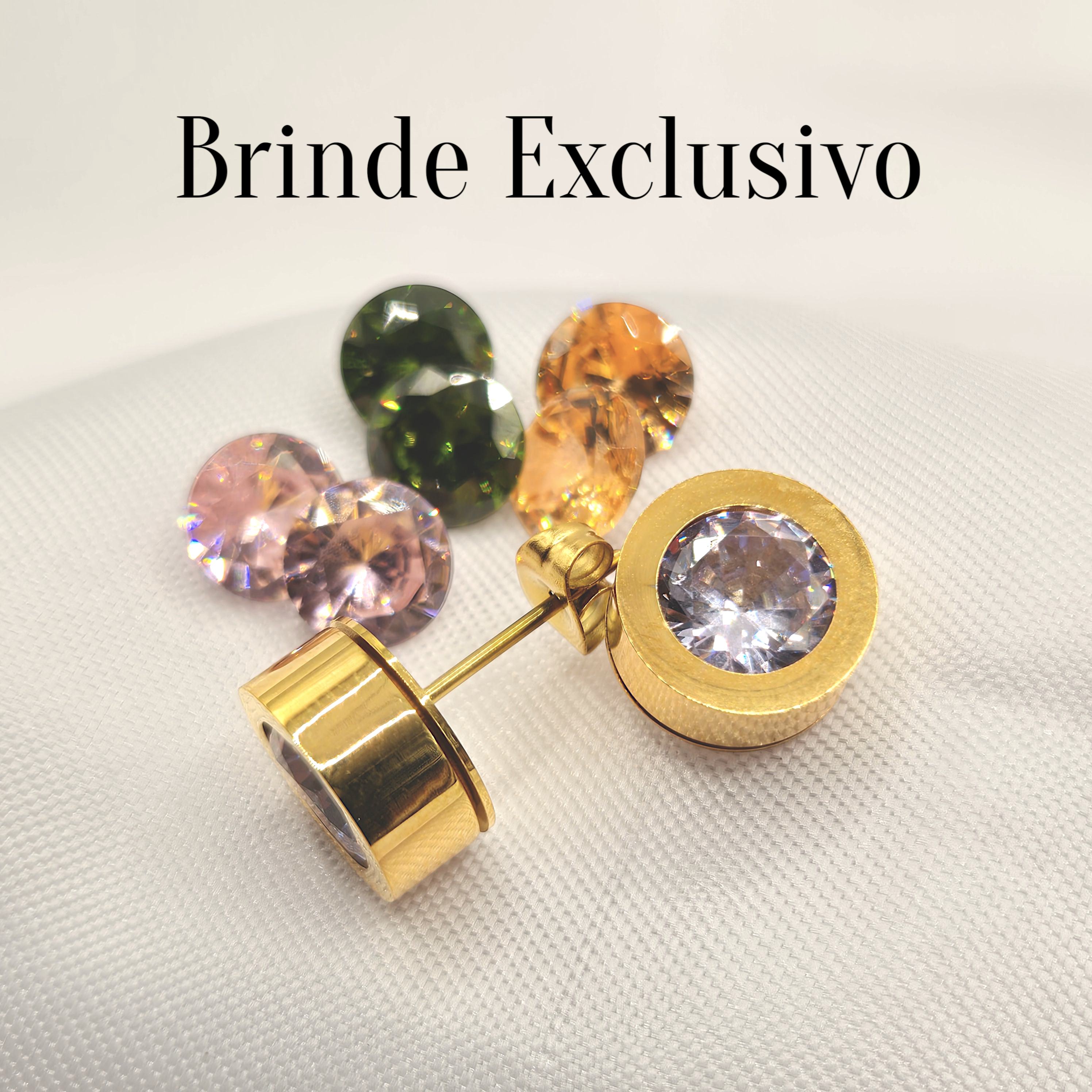 Colar Cloé Dourado + Brinde