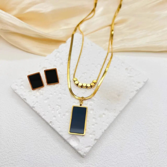 Conjunto Golden Black