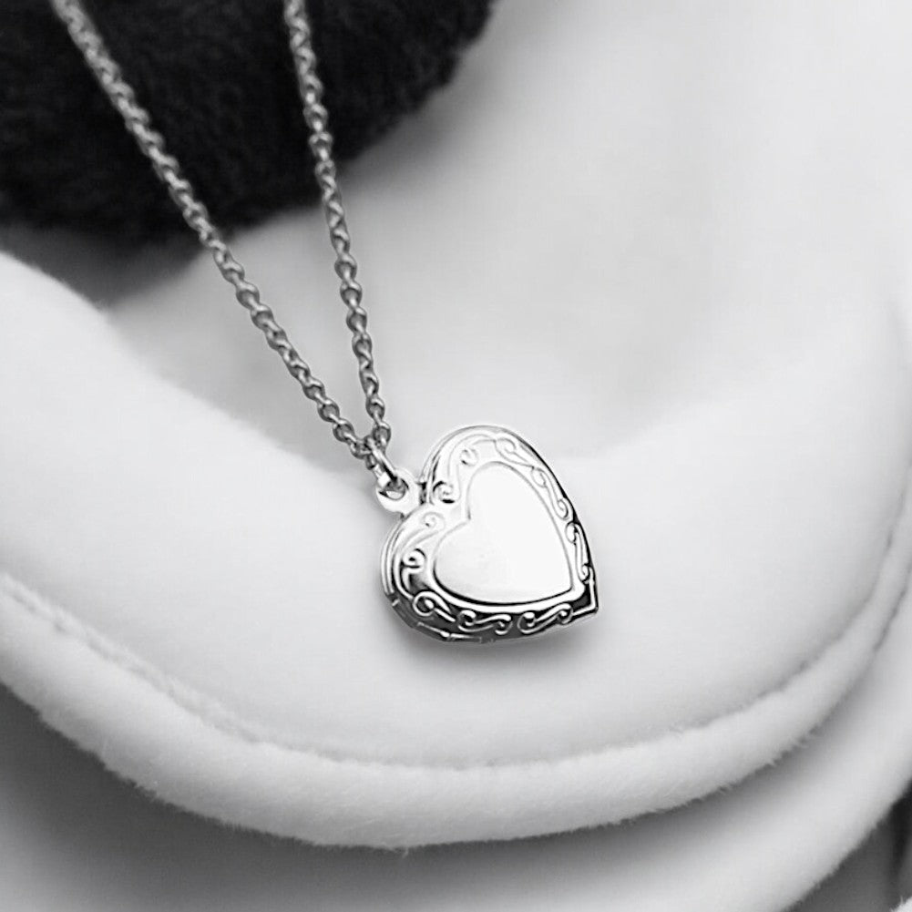 Colar Relicário Amor Eterno com 2 fotos
